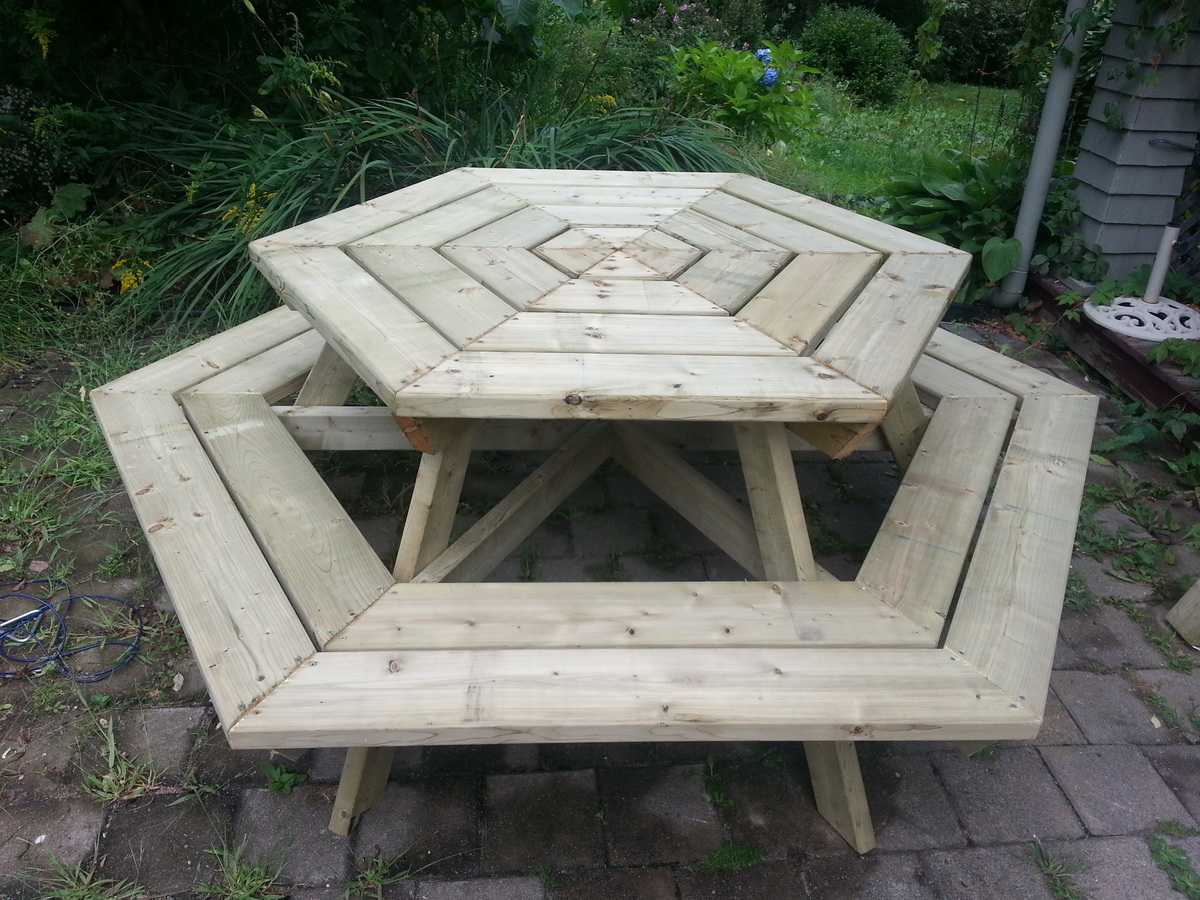 ana-white-hexagon-picnic-table-diy-projects